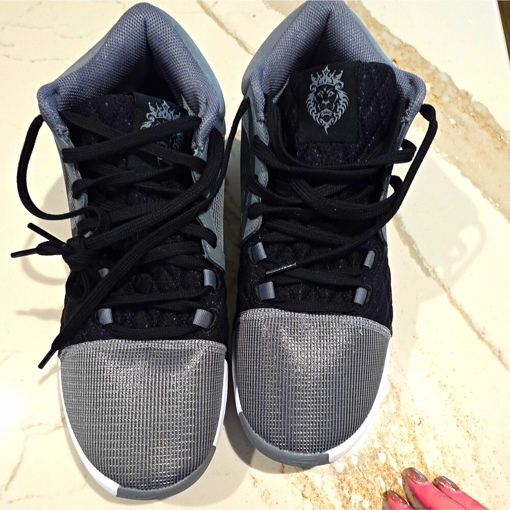 Nike LeBron Witness 8 Men's Mid Top Lace-Up Mesh Sneakers Cool Grey/Black